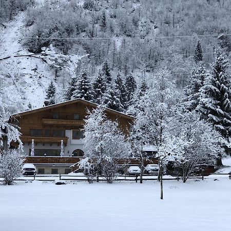 Hotel Kuenstleralm Kaprun Exterior photo